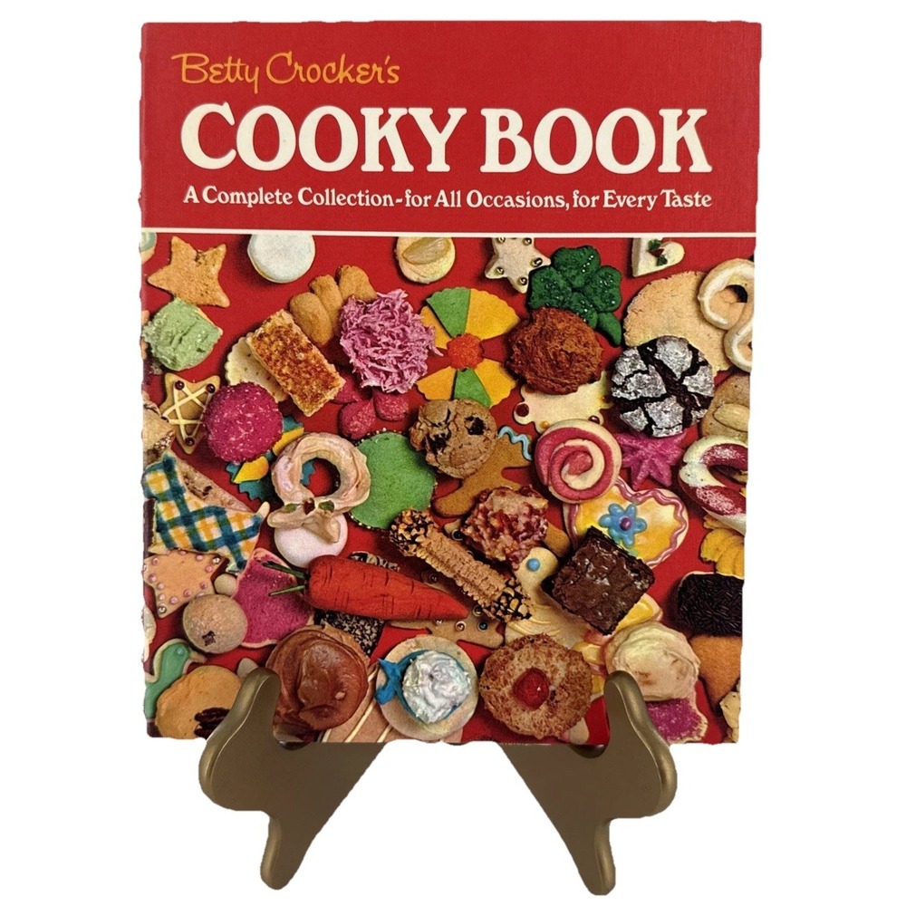 Vintage Betty Crocker's Cooky 1973 Spiral Binder Cookbook Cookies